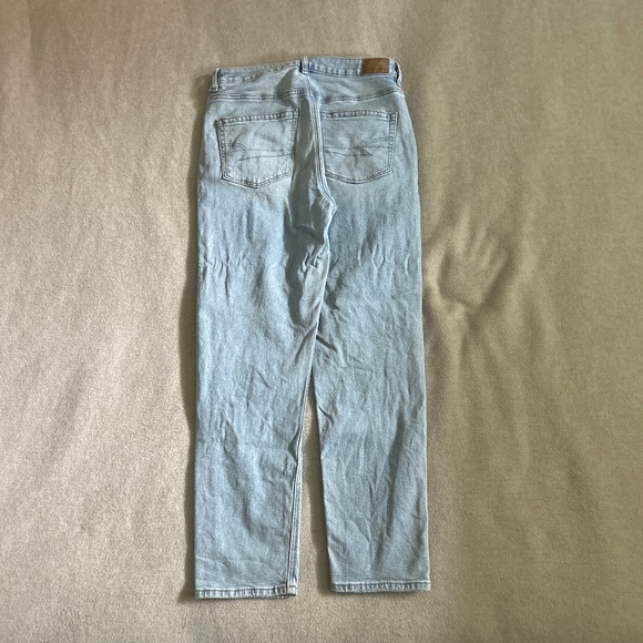 American Eagle mom jean - Picture 2 of 3